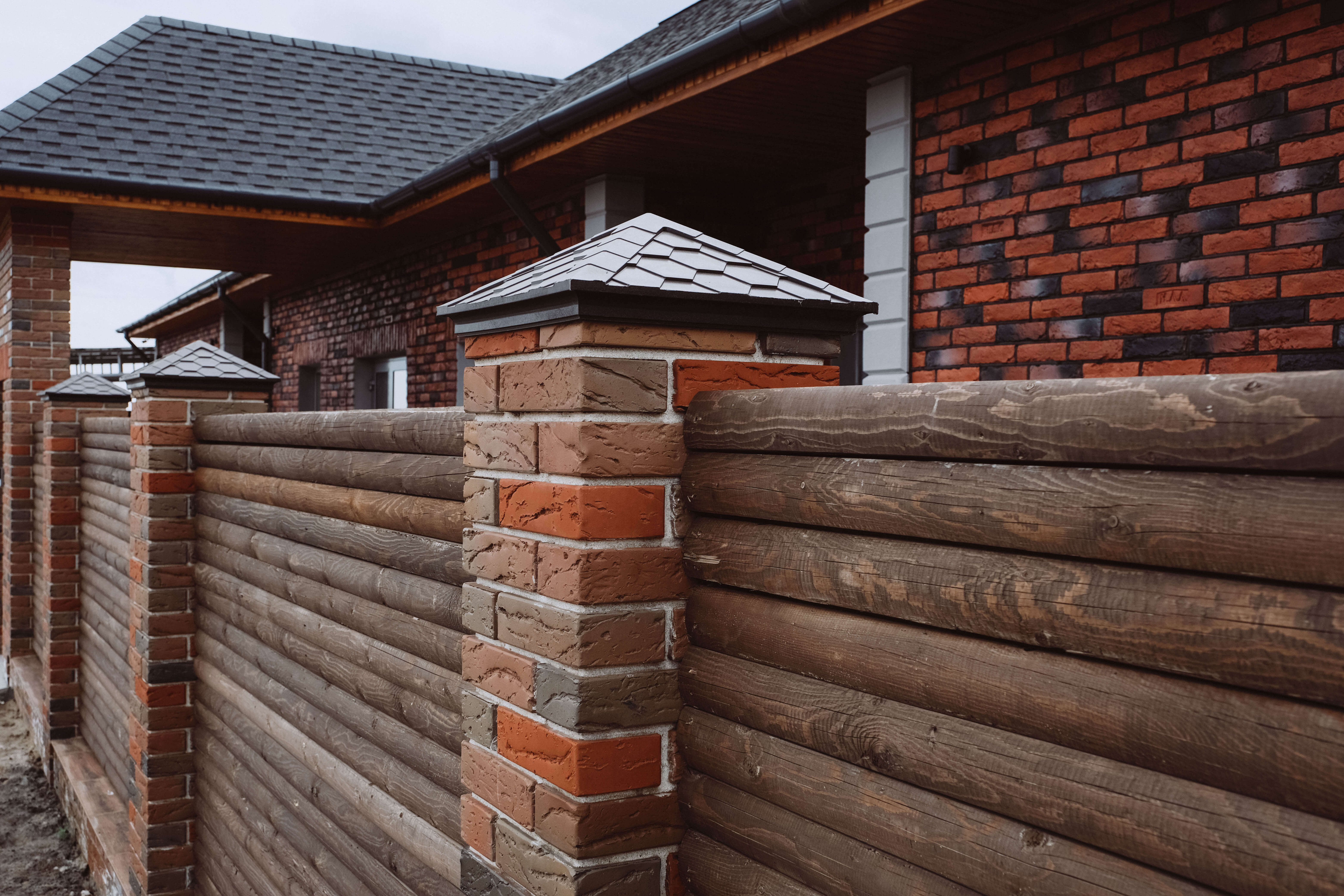 Колпак Zking Эверест Коричневый на столб 1.5х1.5 кирпича (390х390мм) в Новошахтинске фото