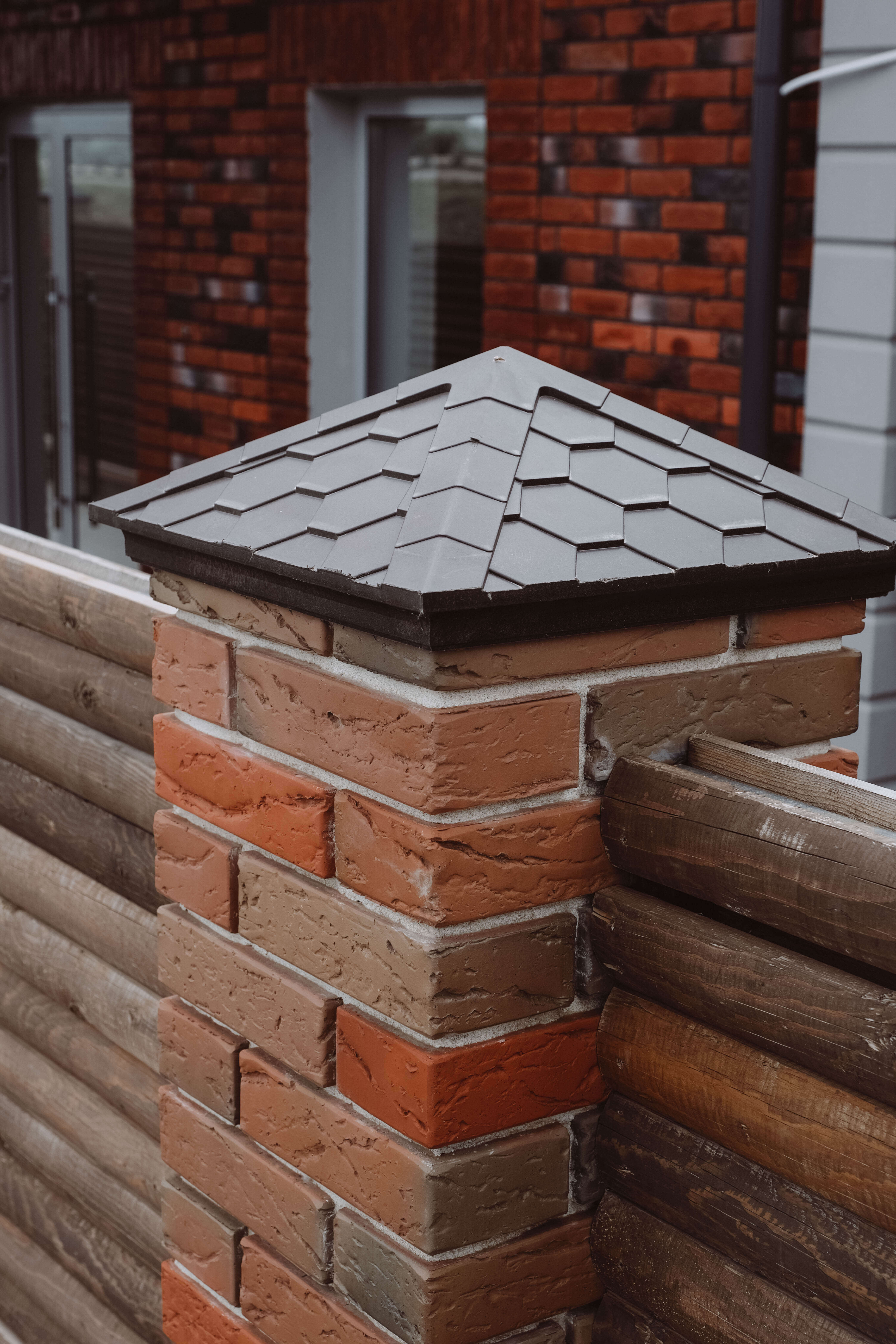 Колпак Zking Эверест Коричневый на столб 1.5х1.5 кирпича (390х390мм) в Новошахтинске фото